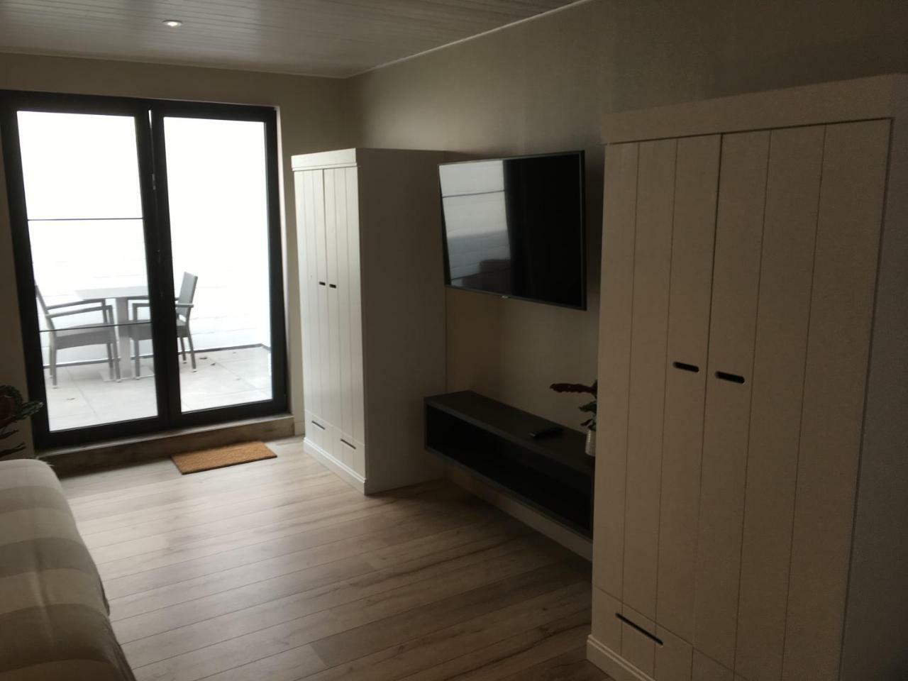 Studio 'T Ponton Nieuwpoort Buitenkant foto